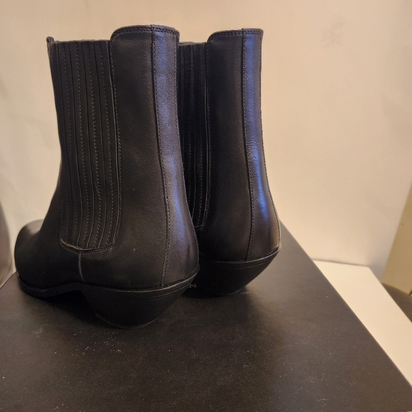 Saint Laurent's West Chelsea boots size 38 BNWB - Picture 9 of 13